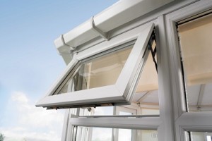 Ý tưởng thiết kế cửa sổ nhôm kính mở lật hoàn hảo cho ngôi nhà